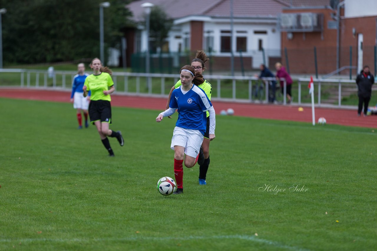 Bild 332 - B-Juniorinnen TSV Schoenberg - Holstein Kiel : Ergebnis: 0:23